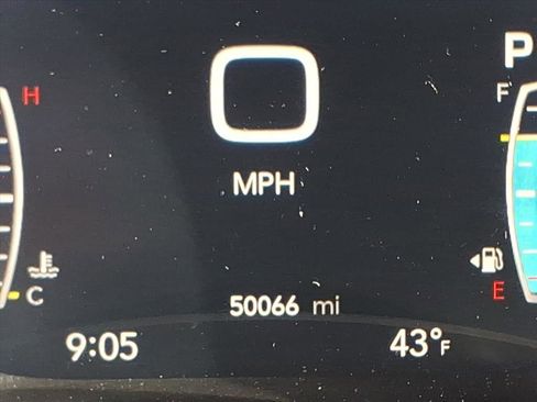 Used 2022 Chrysler Pacifica Touring-L w/ S Appearance Package image 21