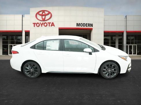 New 2026 Toyota Corolla SE image 25