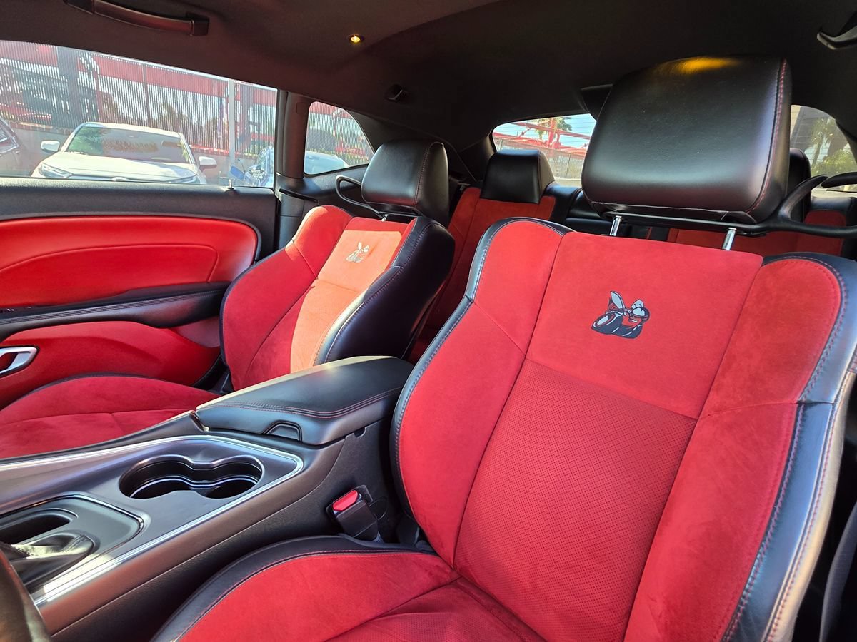 Used 2018 Dodge Challenger R/T Scat Pack RWD image 23