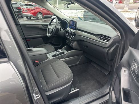 Used 2025 Ford Escape Active AWD/4WD image 36