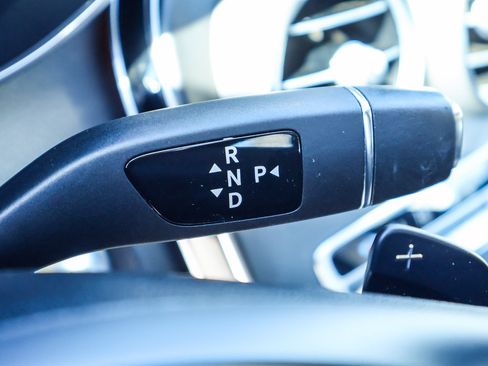 Used 2017 Mercedes-Benz C 300 Sedan image 9