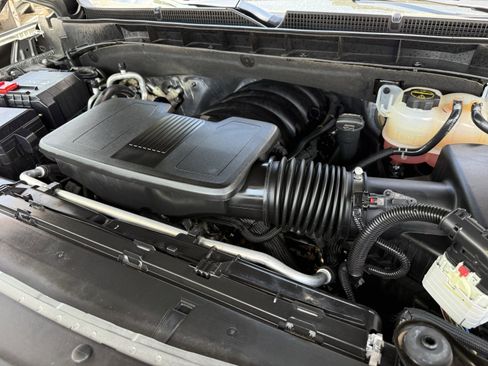 Used 2025 GMC Yukon XL Denali image 33