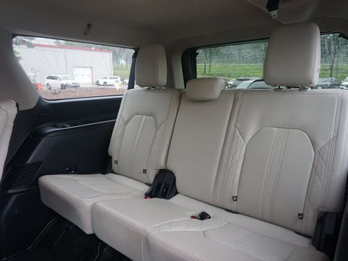 Used 2021 Ford Expedition Max Platinum AWD/4WD image 18
