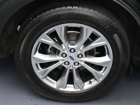 Used 2022 Ford Explorer XLT w/ Equipment Group 202A RWD image 5