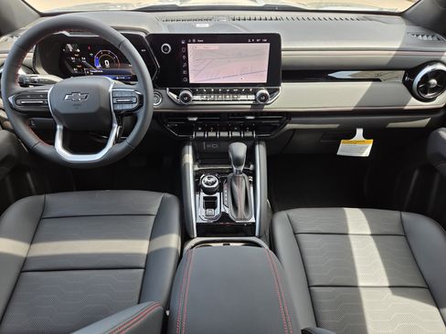 New 2026 Chevrolet Colorado Z71 w/ Technology Package AWD/4WD image 8