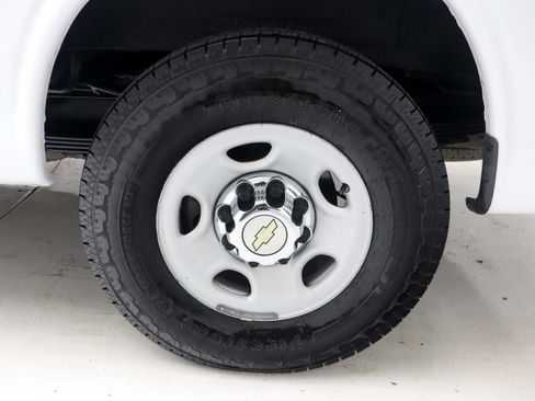 Used 2014 Chevrolet Express 3500 LT w/ LT Preferred Equipment Group RWD image 25