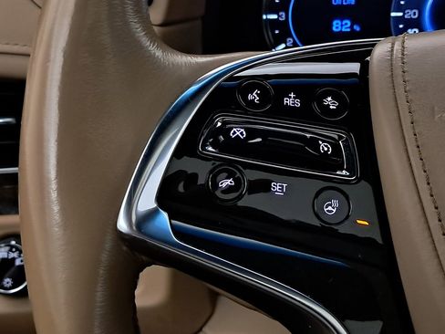 Used 2020 Cadillac Escalade ESV Platinum image 16