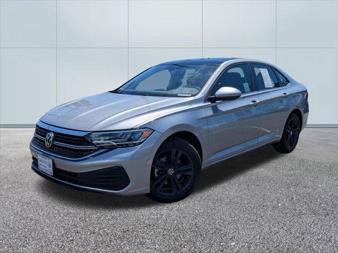 Used 2023 Volkswagen Jetta SE w/ Panoramic Sunroof Package FWD image 1