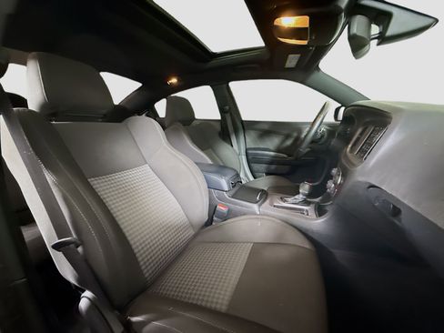 Used 2023 Dodge Charger R/T w/ Blacktop Package image 29