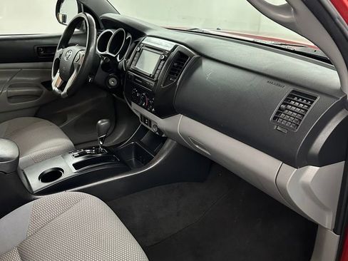 Used 2015 Toyota Tacoma 2WD Access Cab w/ Convenience Package image 25