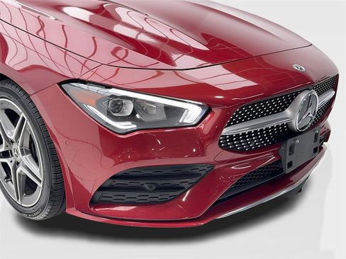 Used 2022 Mercedes-Benz CLA 250 4MATIC image 3