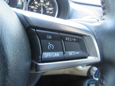 Used 2019 MAZDA MX-5 Miata RF Grand Touring image 30