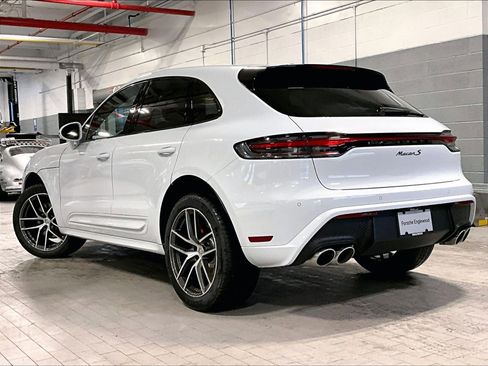 New 2026 Porsche Macan S image 3
