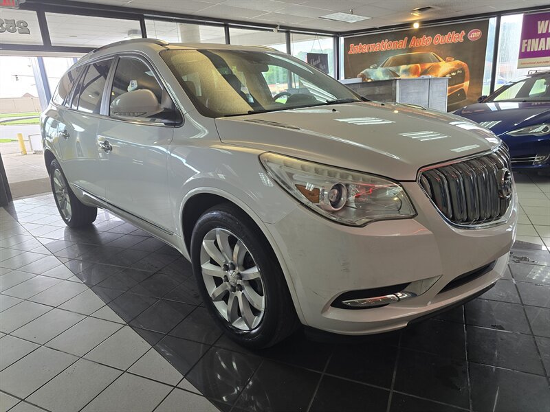 Used 2016 Buick Enclave Premium w/ Experience Buick Package FWD image 3
