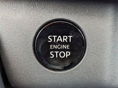 New 2025 Nissan Rogue Platinum w/ Platinum Premium Package image 36