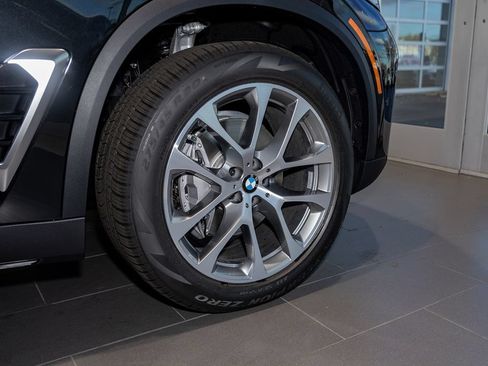 Used 2026 BMW X5 xDrive40i w/ Premium Package AWD/4WD image 6