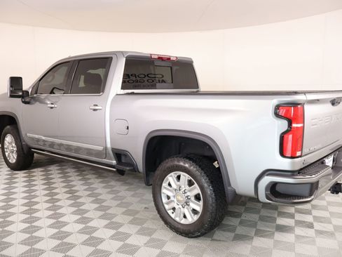 Used 2025 Chevrolet Silverado 2500 High Country w/ High Country Premium Package AWD/4WD image 23
