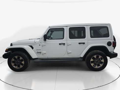 Used 2022 Jeep Wrangler Unlimited Sahara w/ Cold Weather Group AWD/4WD image 7