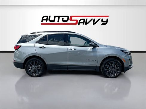 Used 2024 Chevrolet Equinox RS image 8