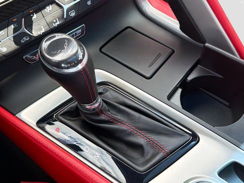 Used 2015 Chevrolet Corvette Stingray Coupe w/ 3LT Preferred Equipment Group image 28