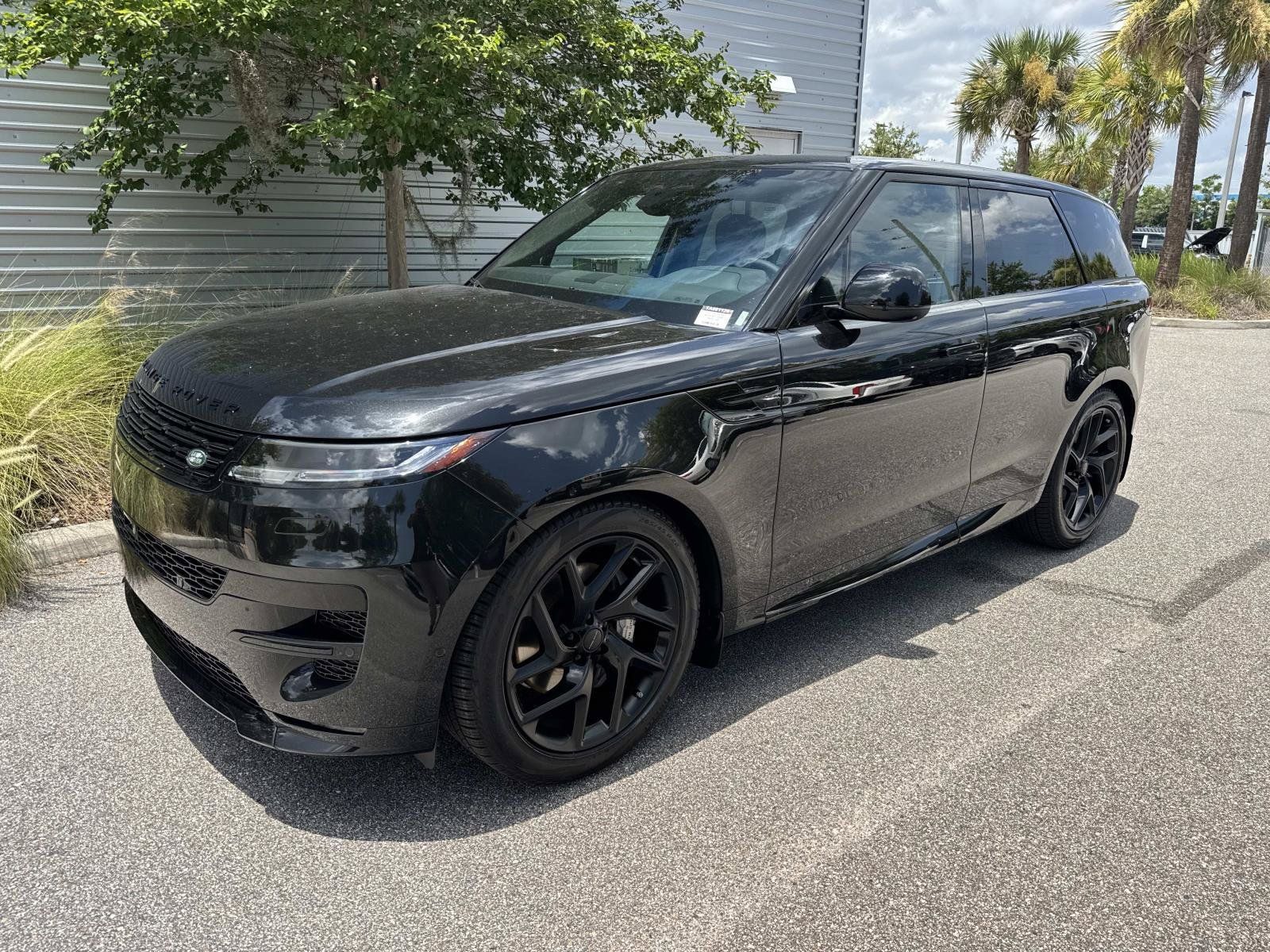 New 2026 Land Rover Range Rover Sport Dynamic SE AWD/4WD image 1