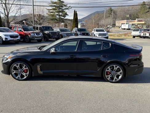 Used 2019 Kia Stinger GT2 image 8