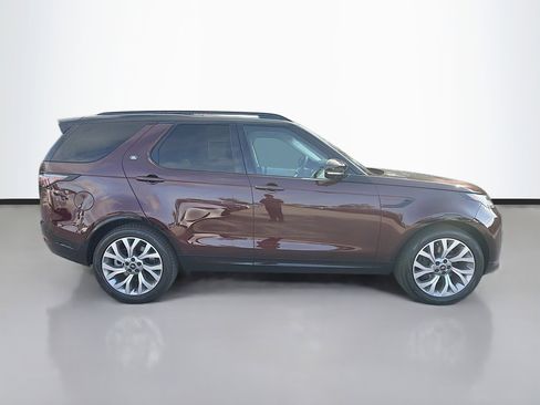 New 2026 Land Rover Discovery Limited Edition image 6