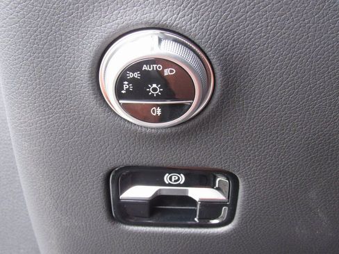 New 2026 Mercedes-Benz GLC 300 4MATIC image 34