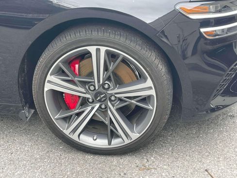 Used 2024 Genesis G70 3.3T Advanced w/ Sport Prestige Package image 9