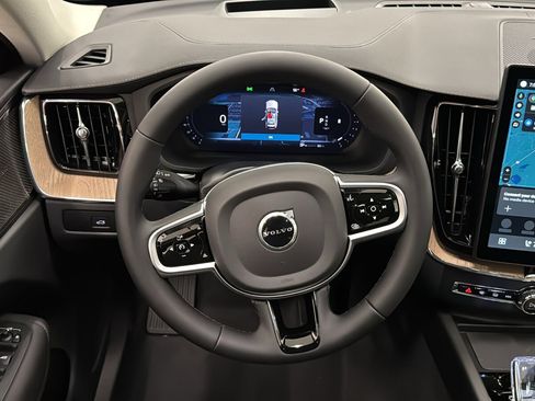 New 2026 Volvo XC60 B5 Ultra w/ Protection Package Premier AWD/4WD image 12