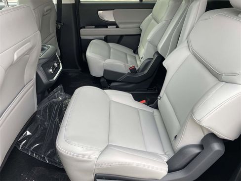 New 2026 Ford Expedition Max Active image 11