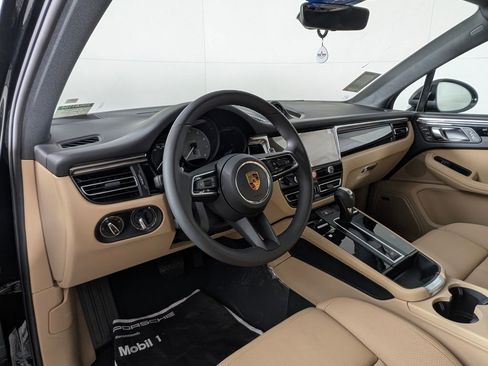 New 2026 Porsche Macan S image 4