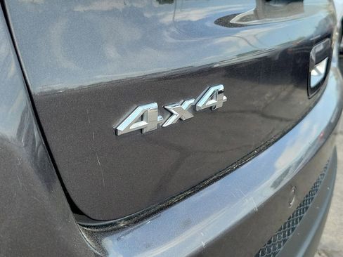 Used 2021 Jeep Compass Limited image 28