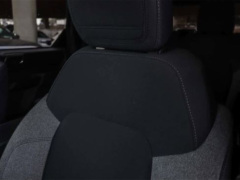 Used 2025 Ford Bronco Big Bend image 28