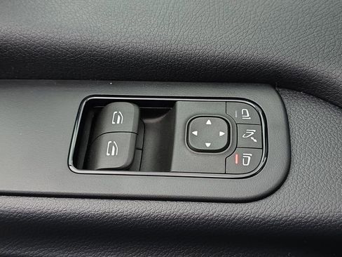 Used 2024 Mercedes-Benz Sprinter 3500 image 30