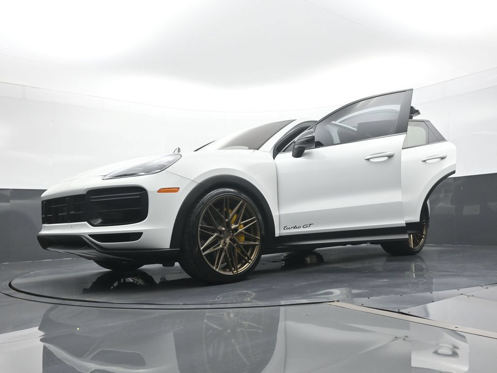 Certified 2023 Porsche Cayenne Turbo GT AWD/4WD image 30