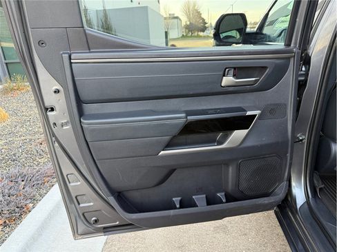 Used 2022 Toyota Tundra Limited w/ TRD Off-Road Package AWD/4WD image 31
