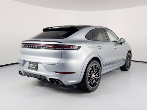 Certified 2026 Porsche Cayenne Coupe AWD/4WD image 11
