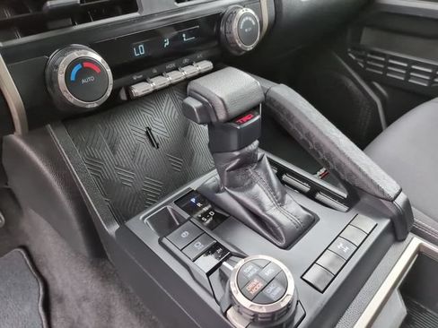 Used 2024 Toyota Tacoma TRD Off-Road AWD/4WD image 19