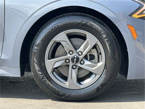 Used 2022 Kia K5 LXS FWD image 25