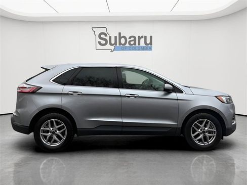 Used 2024 Ford Edge SEL image 8