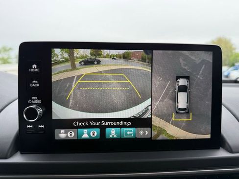 Used 2024 Honda Pilot Elite image 17