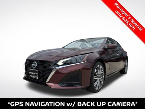Used 2024 Nissan Altima 2.5 SL AWD/4WD image 1