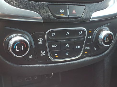 Certified 2023 Chevrolet Equinox LT AWD/4WD image 31