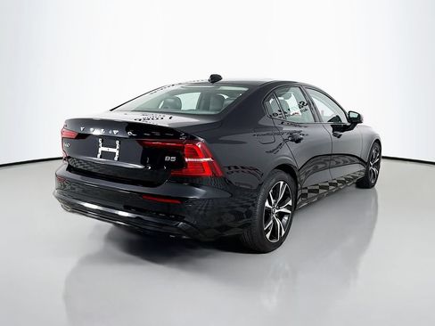 Used 2024 Volvo S60 B5 Core FWD image 7