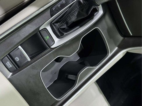 Used 2020 Honda Accord EX-L image 33