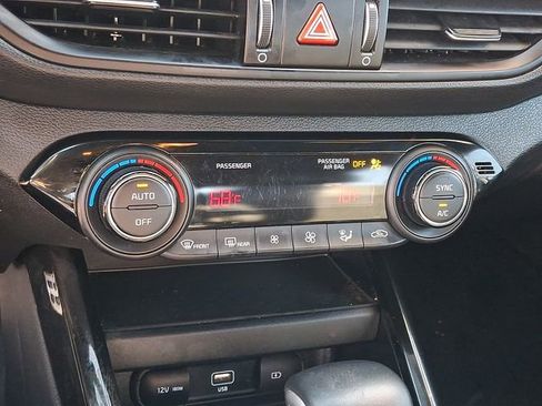 Certified 2024 Kia Forte GT-Line image 17