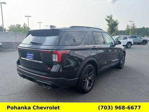 Used 2025 Ford Explorer ST AWD/4WD image 7
