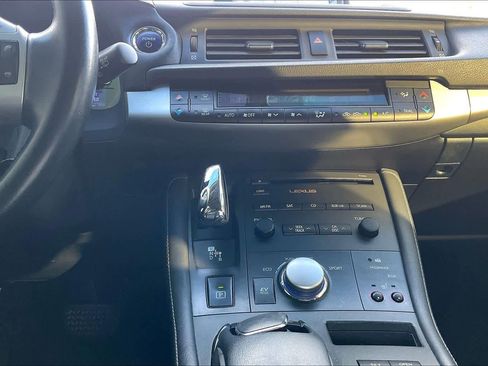 Used 2012 Lexus CT 200h Premium w/ Premium Audio Pkg image 33