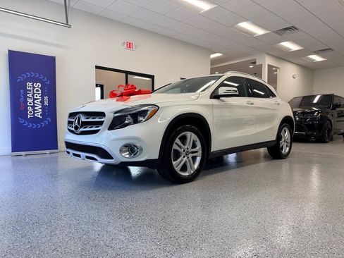 Used 2018 Mercedes-Benz GLA 250 4MATIC image 14